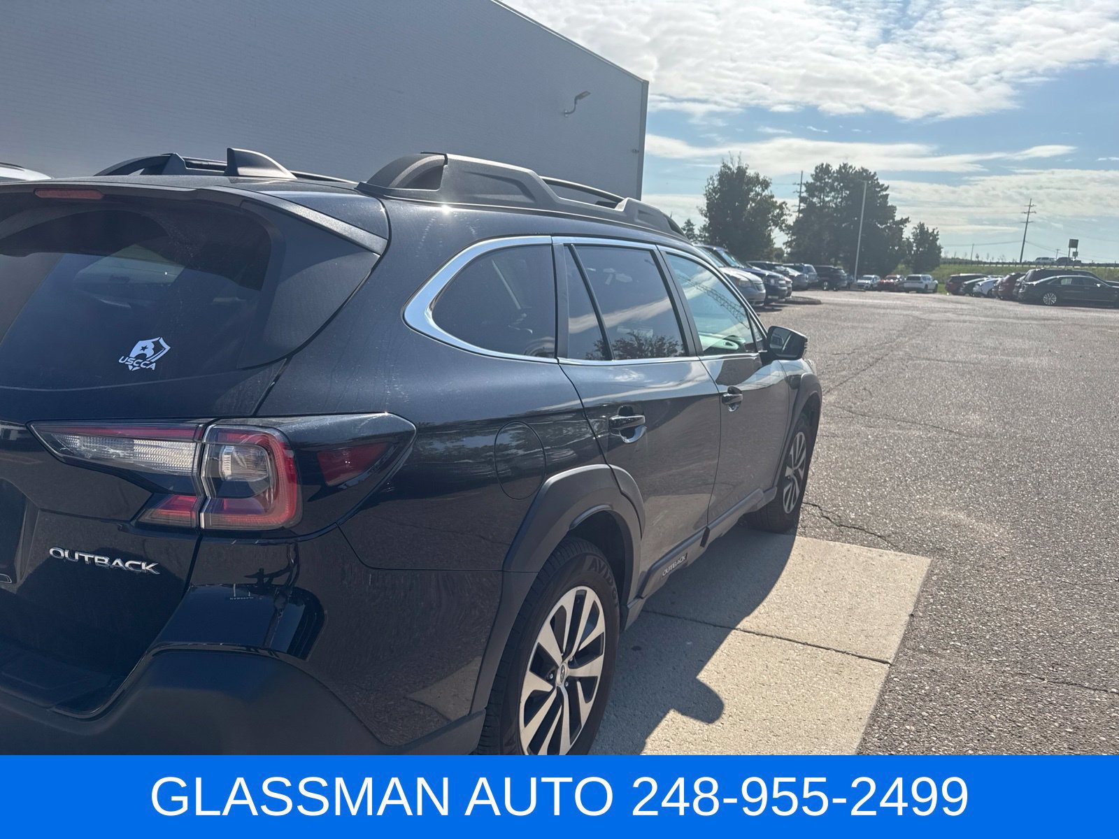 Certified 2025 Subaru Outback Premium w/ Popular Package #1A AWD/4WD image 2