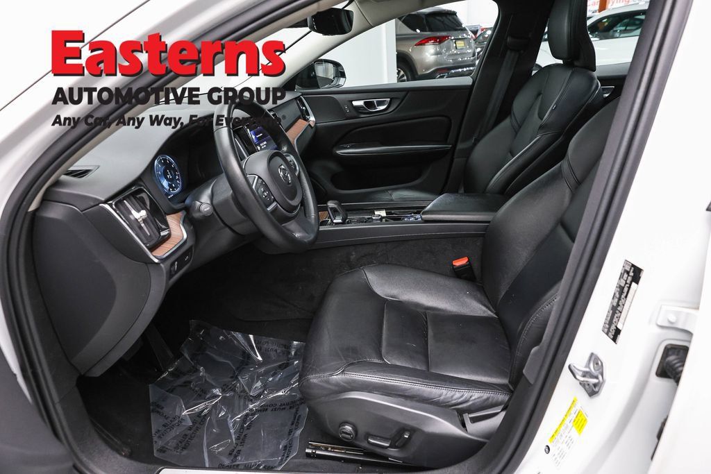 Used 2022 Volvo S60 B5 Inscription FWD image 16