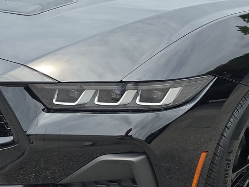 Used 2024 Ford Mustang GT RWD image 28
