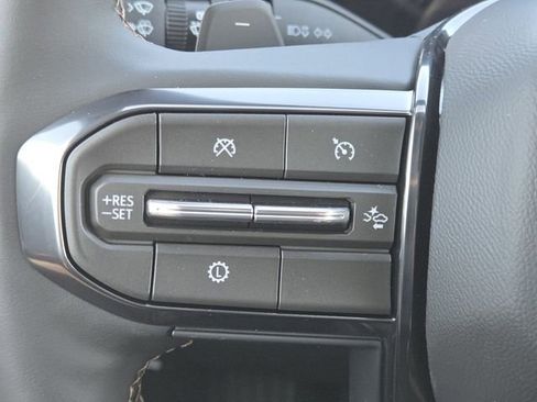 New 2026 GMC Terrain AT4 w/ Technology Package II AWD/4WD image 13