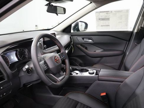 New 2026 Nissan Rogue SV AWD/4WD image 12