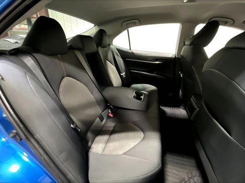 Certified 2020 Toyota Camry LE image 28