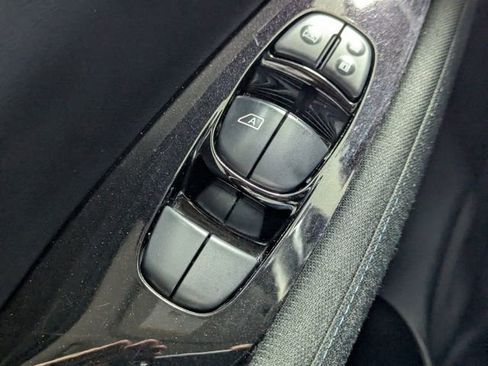 Used 2022 Nissan Leaf SV image 16