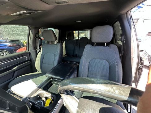 Used 2019 RAM 1500 Big Horn AWD/4WD image 22