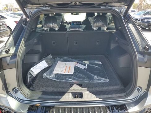 New 2026 Volkswagen Tiguan SE R-Line FWD image 7
