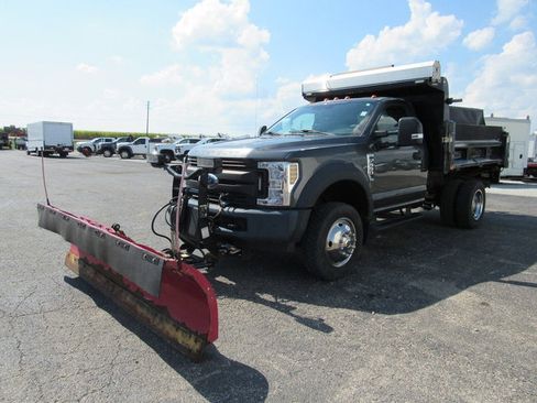 Used 2018 Ford F550 2WD Regular Cab Super Duty w/ Power Equipment Group image 7