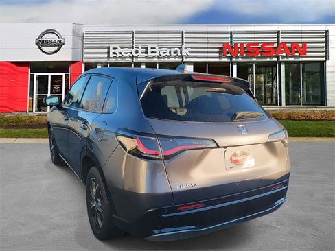 Used 2024 Honda HR-V EX-L image 5