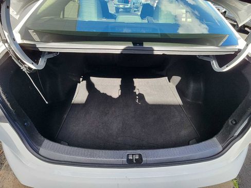 Used 2023 Toyota Corolla LE image 23