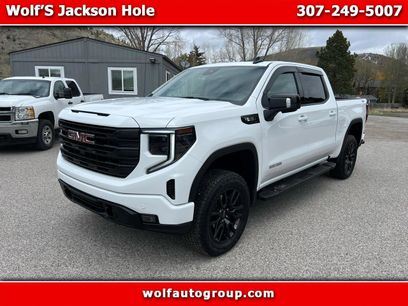 Used 2025 GMC Sierra 1500 Elevation