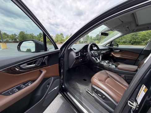 Used 2017 Audi Q7 3.0T Prestige w/ Prestige Package image 12