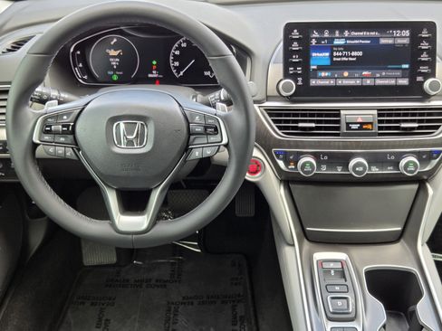Used 2019 Honda Accord Touring image 25