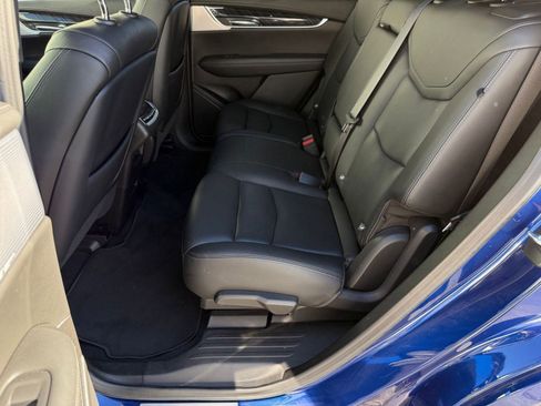 Certified 2023 Cadillac XT6 Premium Luxury image 12