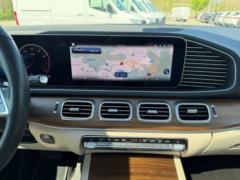 Certified 2024 Mercedes-Benz GLE 450 4MATIC image 21