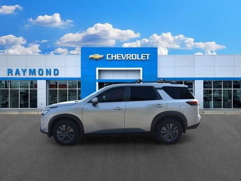 Used 2022 Nissan Pathfinder SV w/ SV Premium Package AWD/4WD image 6