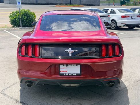 Used 2017 Ford Mustang Coupe RWD image 5