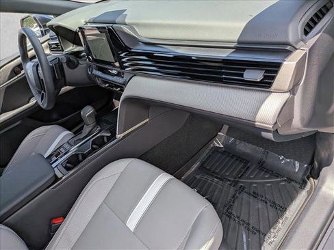 Used 2025 Toyota Camry SE FWD image 22