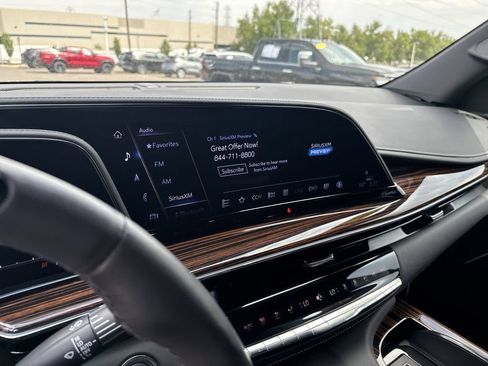 Certified 2024 Cadillac Escalade Premium Luxury AWD/4WD image 18