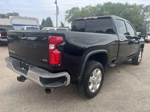 Used 2022 Chevrolet Silverado 2500 LTZ w/ LTZ Plus Package AWD/4WD image 6