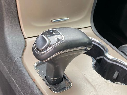 Used 2014 Jeep Grand Cherokee Overland w/ Advanced Technology Group image 16