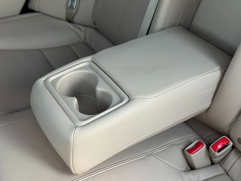 Used 2017 Honda Accord EX-L image 33