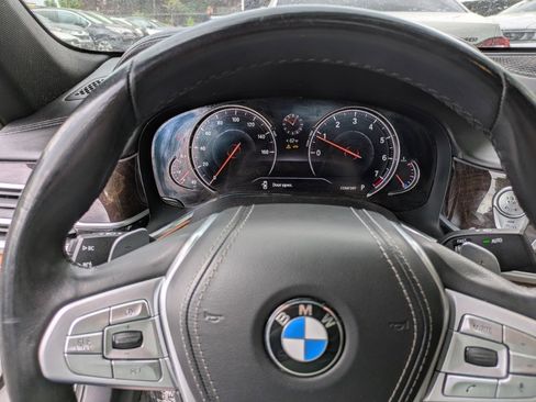 Used 2019 BMW 750i xDrive w/ Executive Package AWD/4WD image 10