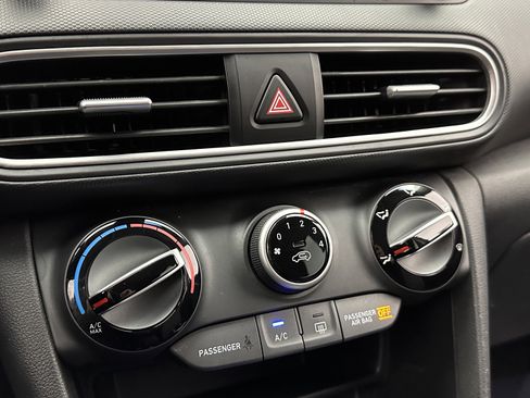 Used 2021 Hyundai Kona SEL w/ Cargo Package image 15