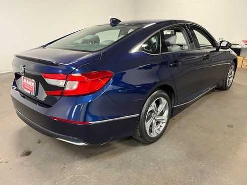 Used 2019 Honda Accord EX image 3