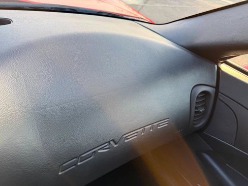 Used 2011 Chevrolet Corvette Grand Sport w/ Preferred Equipment Group image 48