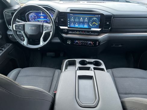 Used 2023 Chevrolet Silverado 1500 RST AWD/4WD image 9