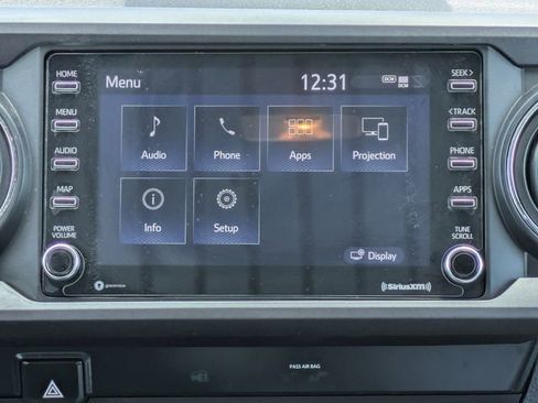 Used 2020 Toyota Tacoma TRD Off-Road AWD/4WD image 14