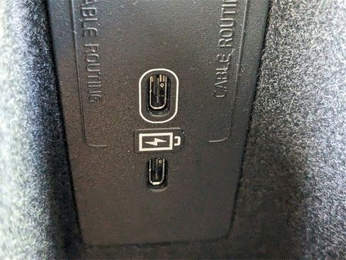 New 2025 Volvo XC60 B5 Ultra w/ Climate Package image 25