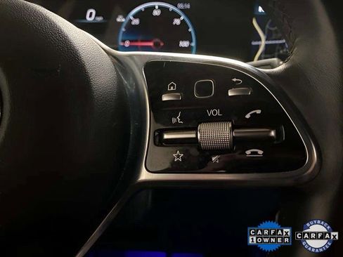 Used 2023 Mercedes-Benz EQB 300 4MATIC w/ Pinnacle Package image 40