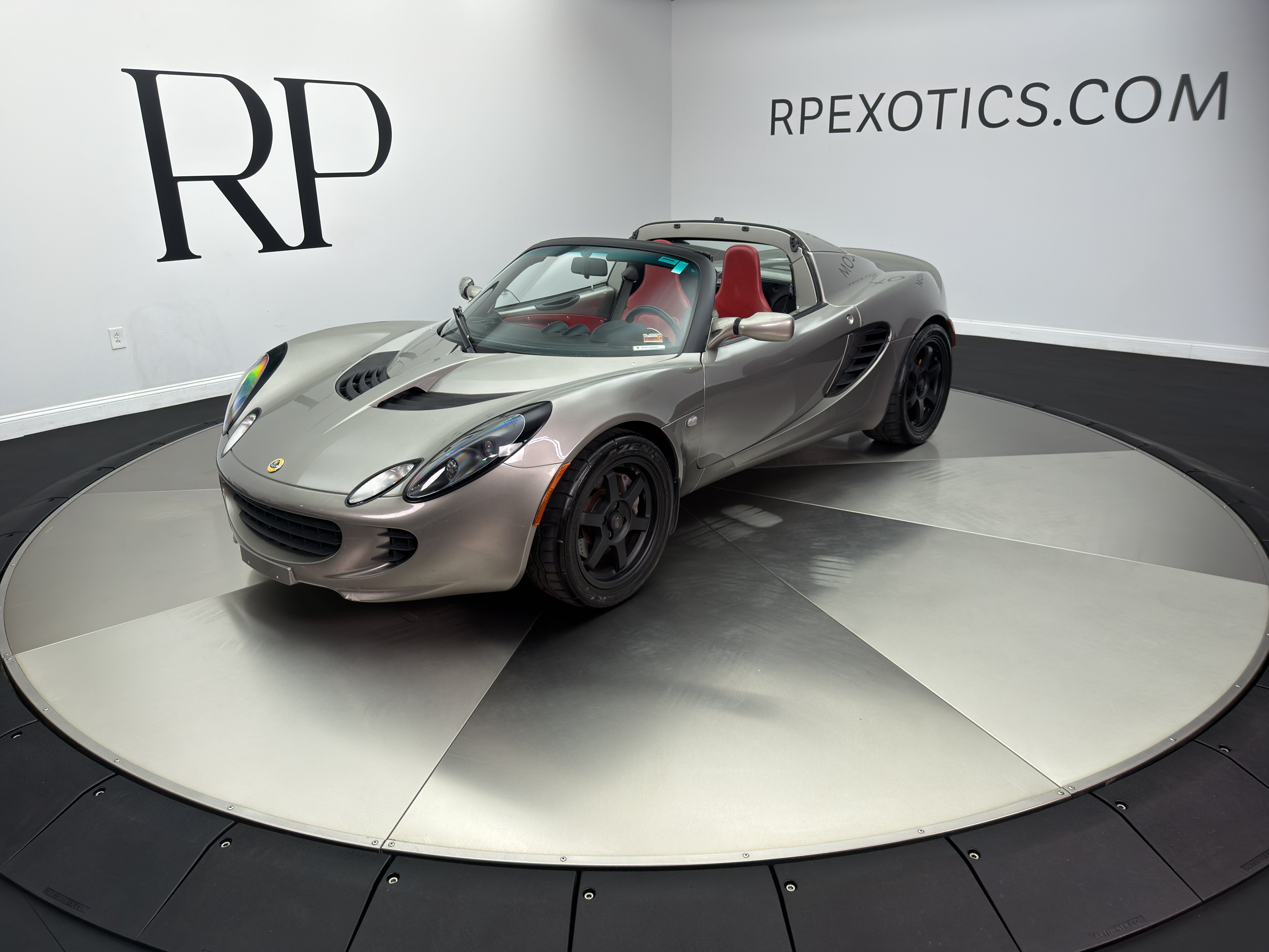Used 2005 Lotus Elise RWD image 1