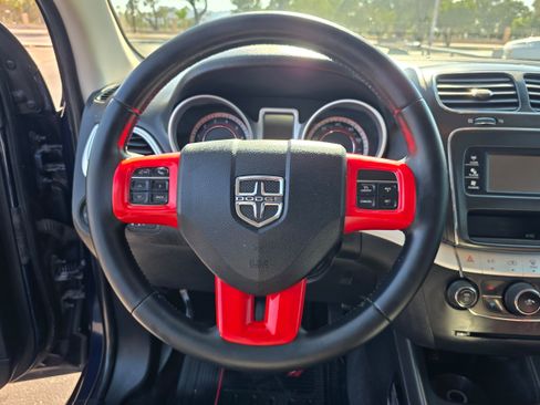 Used 2018 Dodge Journey SXT w/ Premium Group FWD image 15