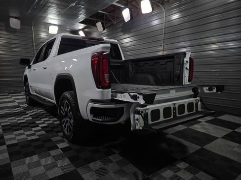 Used 2021 GMC Sierra 1500 AT4 image 11