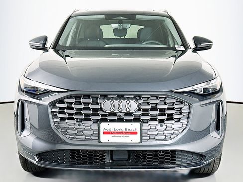 New 2026 Audi Q5 Premium image 2