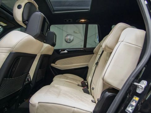 Used 2017 Mercedes-Benz GLS 550 GLS 550 Sport Utility 4D image 30