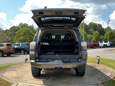 Used 2023 Toyota 4Runner SR5 Premium w/ Moonroof Package AWD/4WD image 28