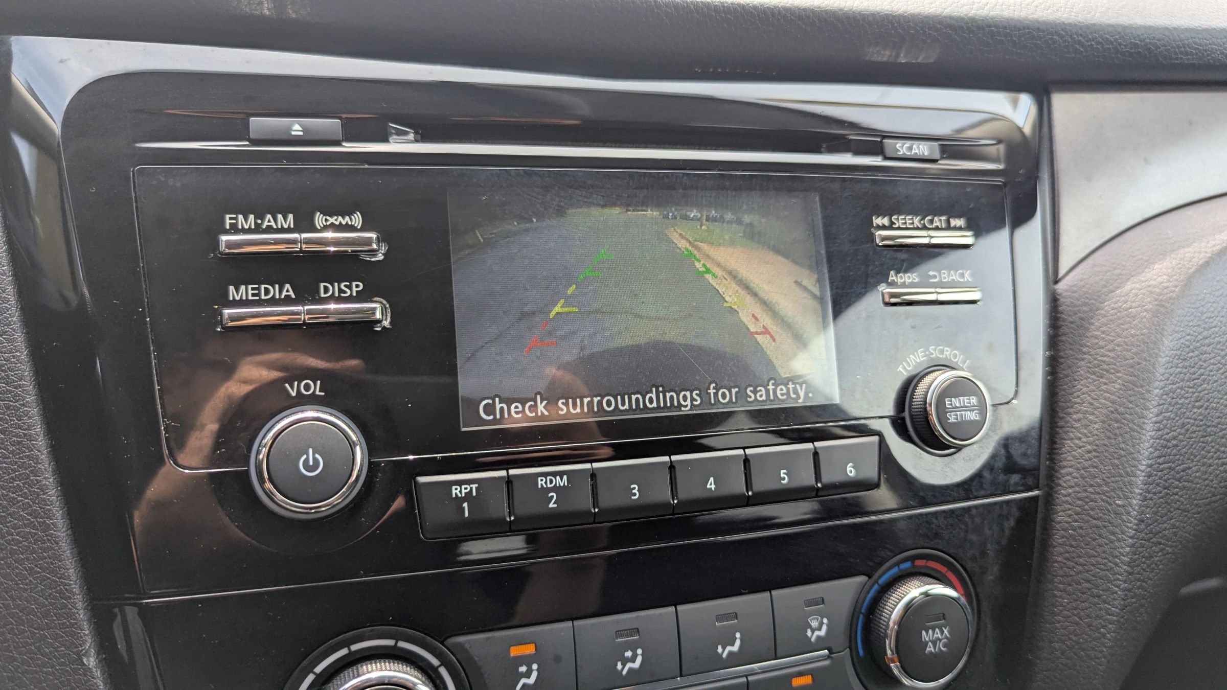 Used 2016 Nissan Rogue S AWD/4WD image 21