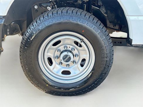 Used 2024 Ford F250 XL image 30