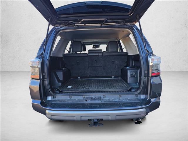Used 2020 Toyota 4Runner TRD Off-Road Premium w/ Moonroof Package AWD/4WD image 10