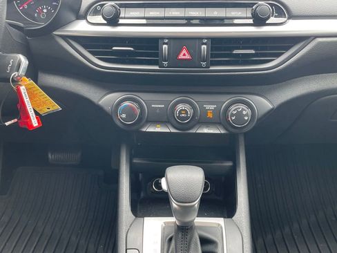 Certified 2023 Kia Forte LX FWD image 16