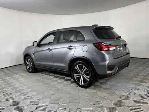 Used 2025 Mitsubishi Outlander Sport SE image 7