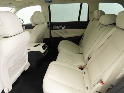 New 2026 Mercedes-Benz GLS 580 4MATIC image 22