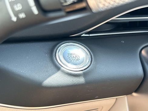 Used 2024 Genesis GV80 3.5T Advanced AWD/4WD image 36