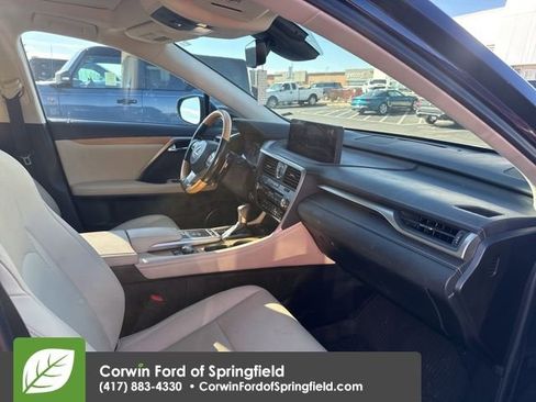 Used 2021 Lexus RX 350L Premium w/ Premium Package image 16