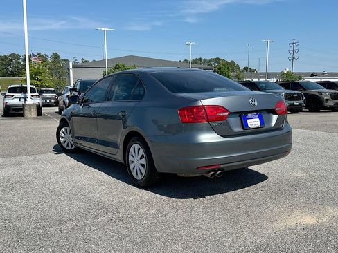 Used 2014 Volkswagen Jetta S image 6