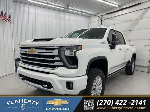Used 2024 Chevrolet Silverado 3500 High Country w/ Technology Package image 6