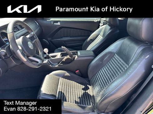 Used 2010 Ford Mustang Shelby GT500 RWD image 24