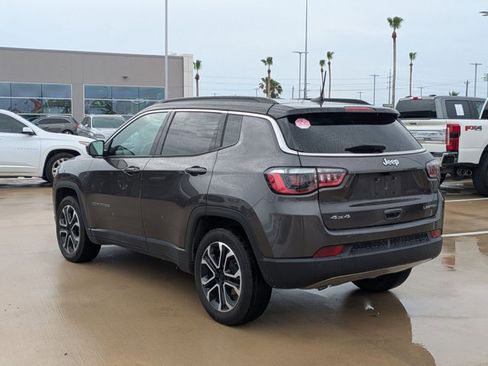 Used 2024 Jeep Compass Limited image 8